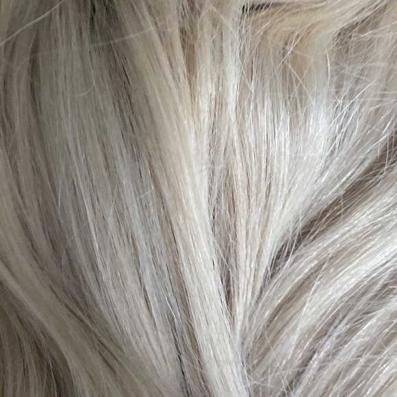 Blonde full lace freedom couture wig - Picture 7 of 13
